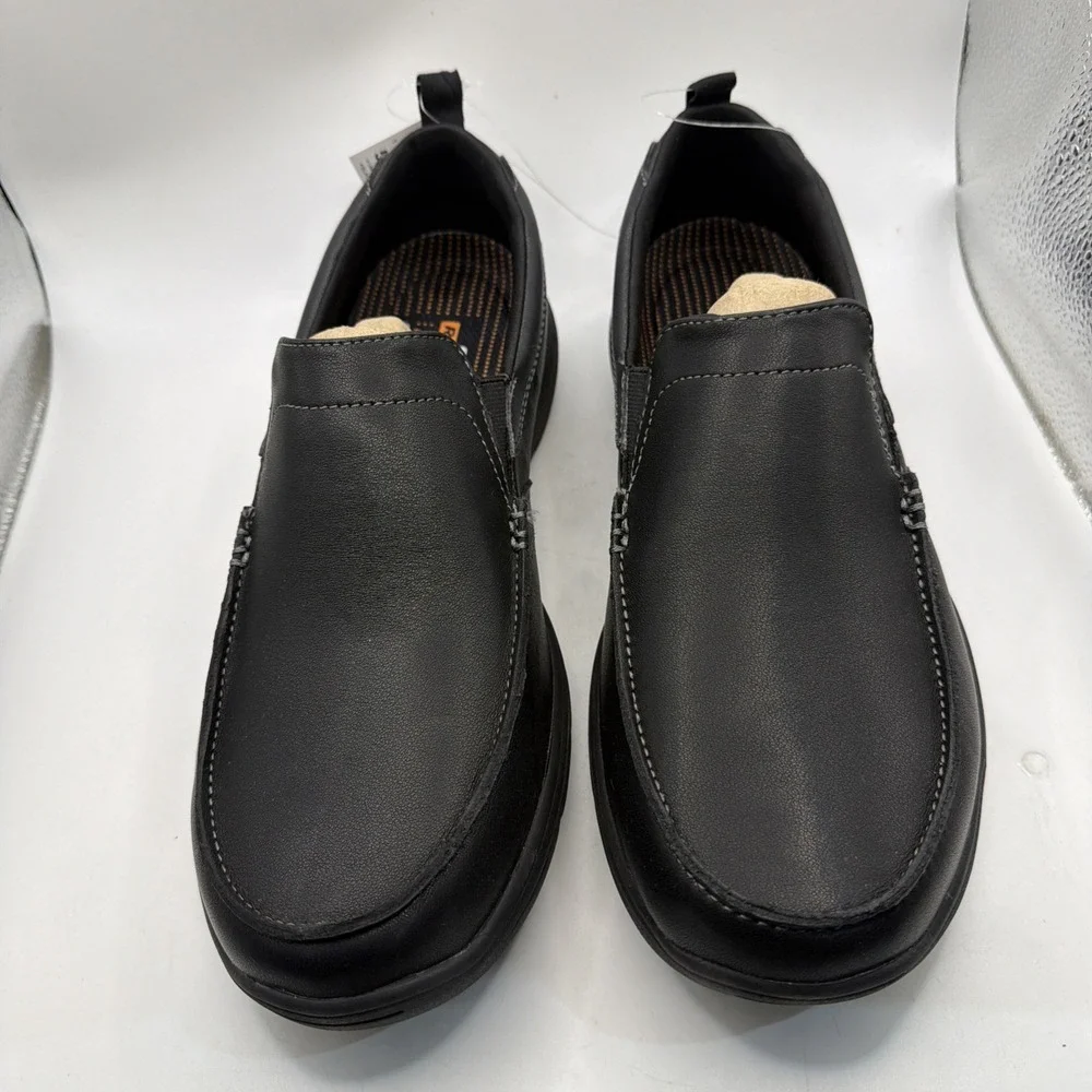 Skechers Black Relaxed Fit Air Cooled Men's Slip On Shoes Loafers Size 11. NIB